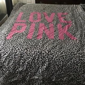 VS PINK comforter